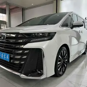 Toyota Vellfire 2024 из Китая