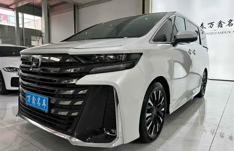 Toyota Vellfire 2024 из Китая