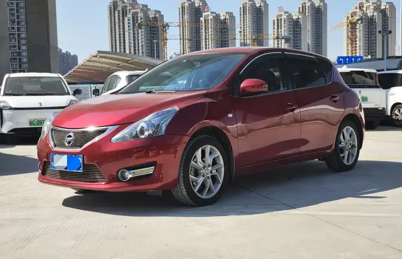 Nissan Tiida 2012 из Китая