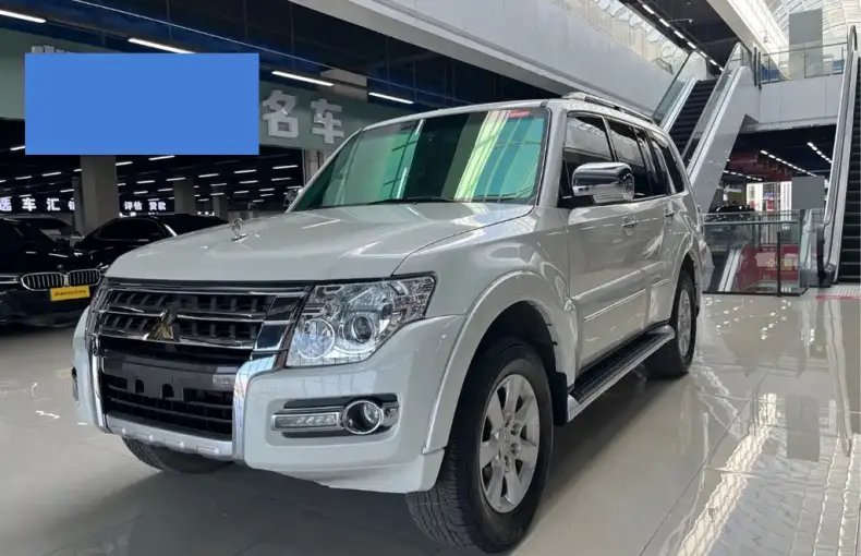 Mitsubishi Pajero (Import) 2020 из Китая