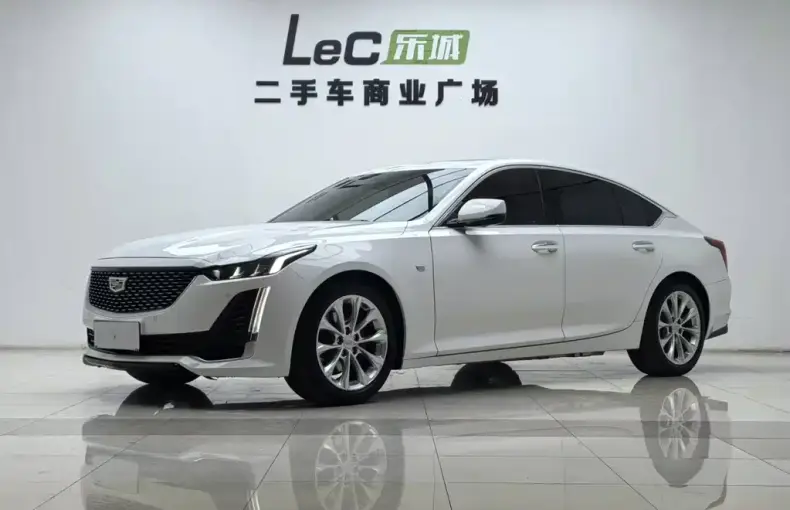 Cadillac CT5 2022 из Китая
