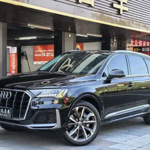 Audi Q7 2020 из Китая