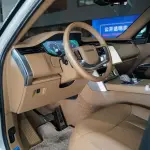 Land Rover Range Rover 2023 530 л.с. из Китая