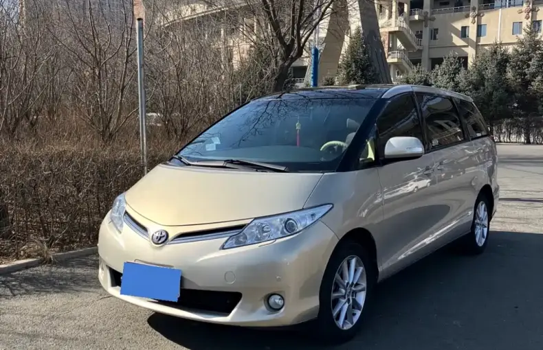 Toyota Previa 2013 из Китая