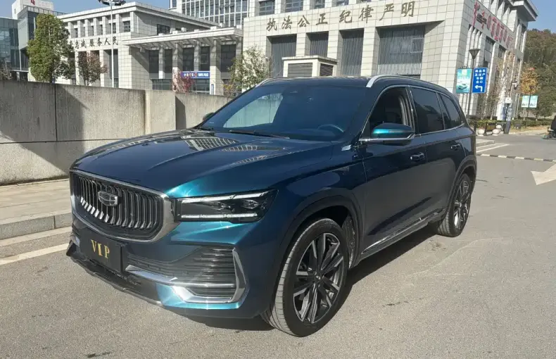 Geely Xingyue L 2022 из Китая