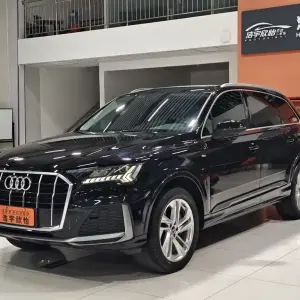 Audi Q7 2021 из Китая