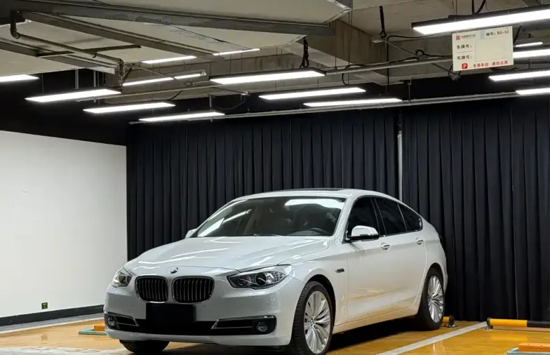 BMW 5 Series GT 2016 из Китая
