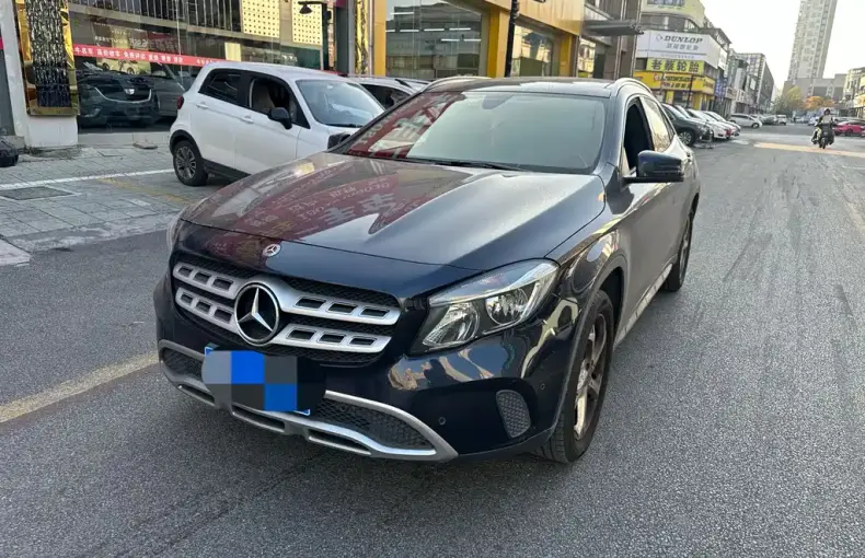 Mercedes-Benz GLA 2018 из Китая