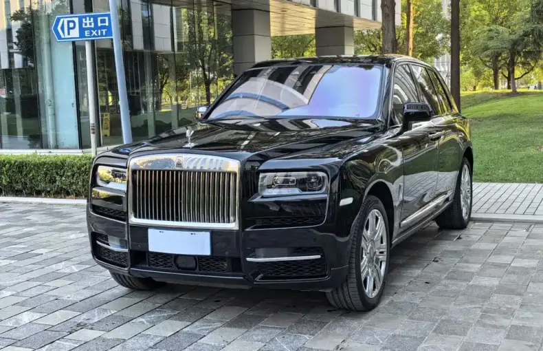 Rolls-Royce Cullinan 2022 из Китая