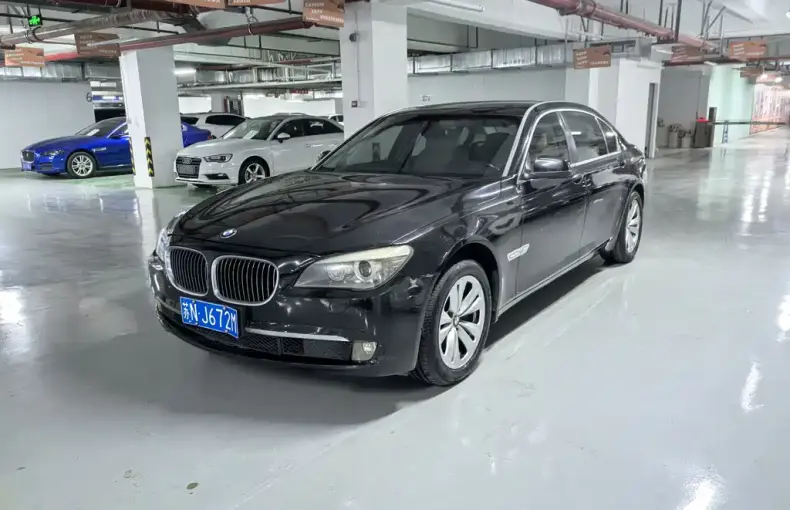 BMW 7 Series 2011 из Китая
