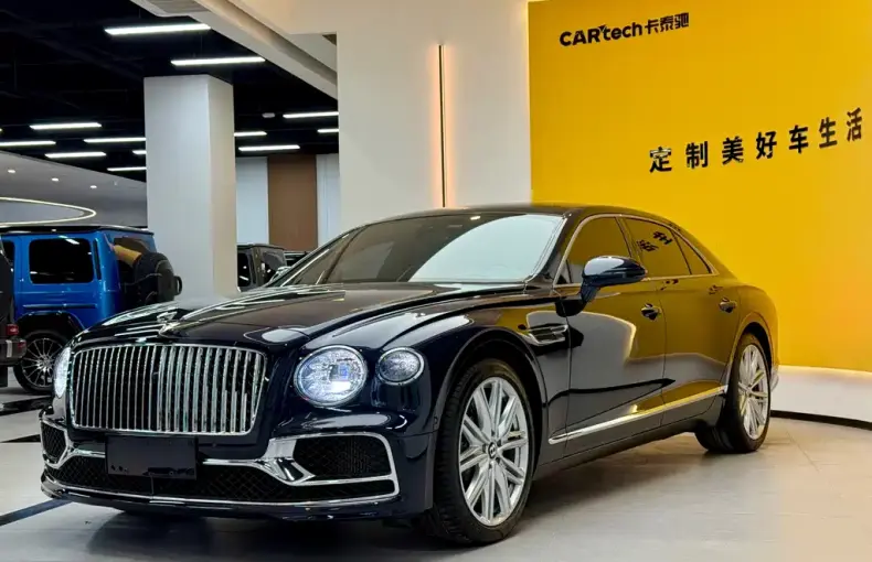 Bentley Flying Spur 2023 из Китая