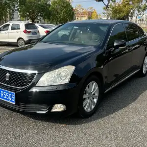 Toyota Crown 2011 из Китая