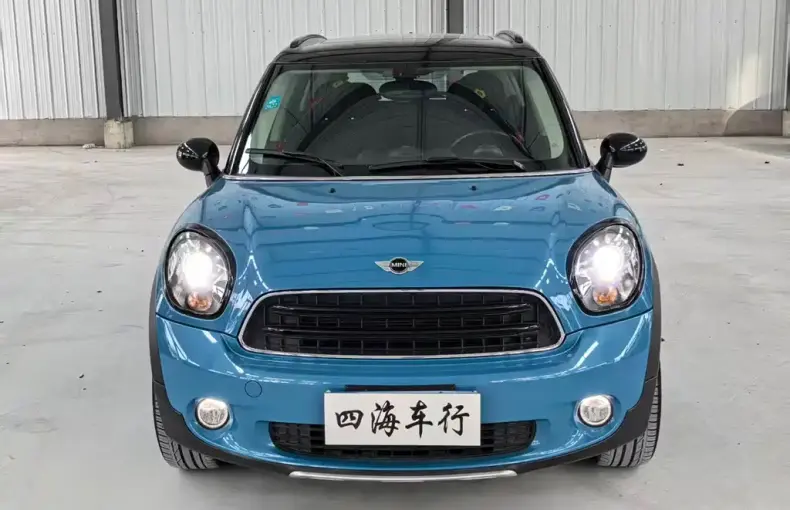 MINI Mini Countryman 2016 из Китая
