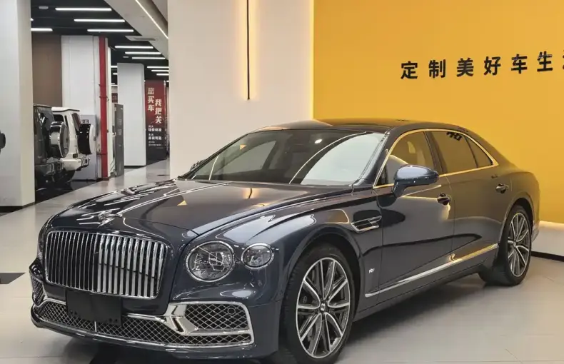Bentley Flying Spur 2022 из Китая