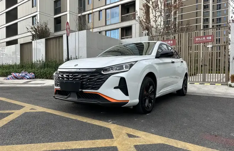 Aeolus Yixuan 2023 из Китая