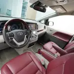 Toyota Sienna 2018 лот 56778102 из Китая