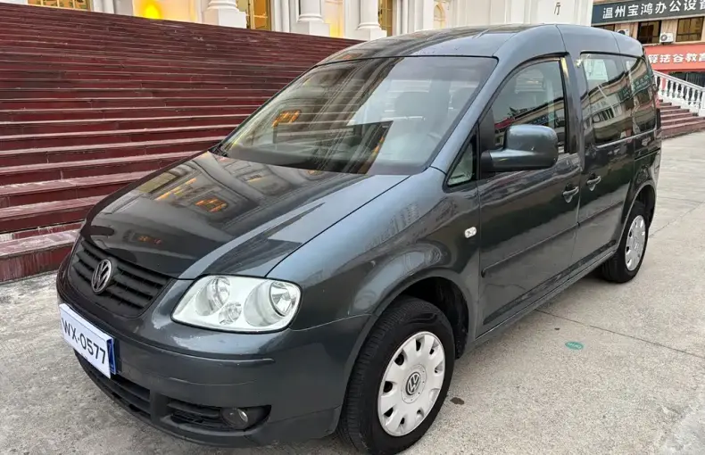Volkswagen Caddy 2007 из Китая