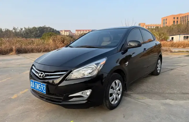 Hyundai Verna 2015 из Китая