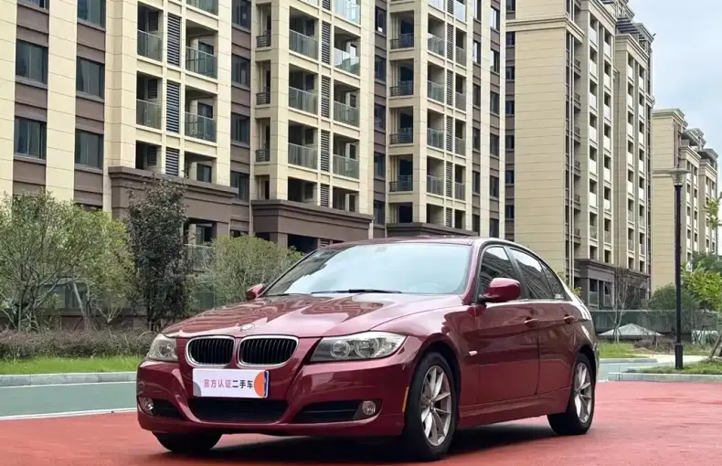 BMW 3 Series (Import) 2011 из Китая