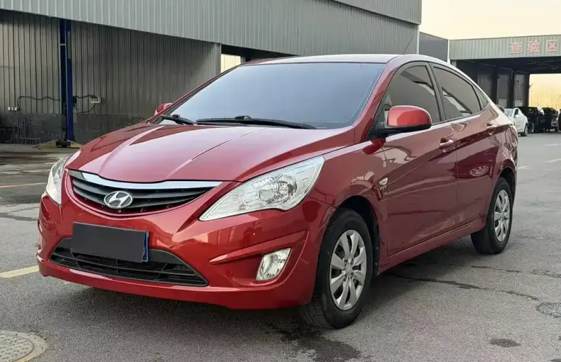 Hyundai Verna 2013 из Китая