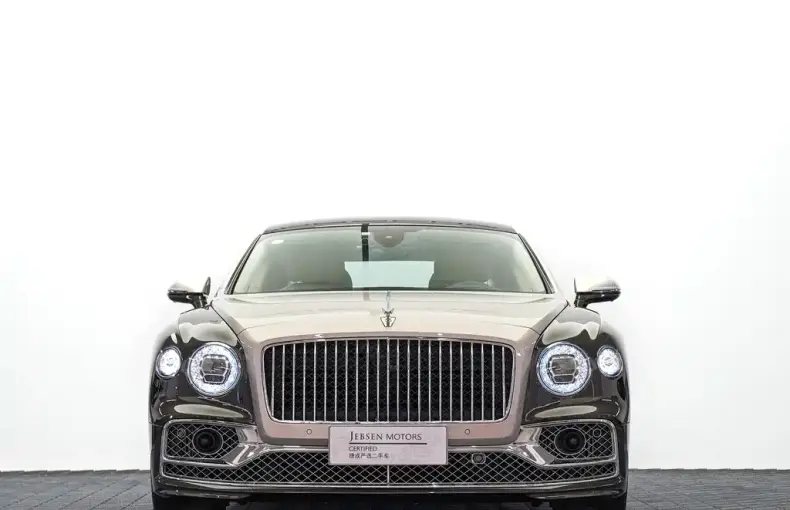 Bentley Flying Spur 2024 из Китая