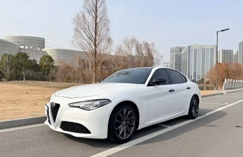 Alfa Romeo Giulia 2018 из Китая