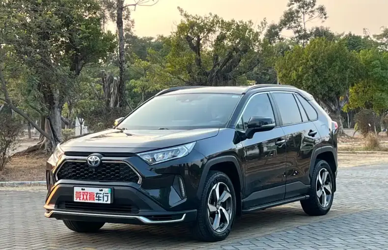 Toyota RAV4 Prime 2022 из Китая