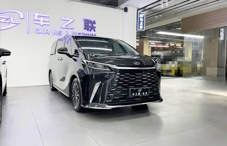 Lexus LM 2024 из Китая