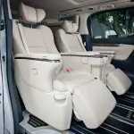 Toyota Alphard 2018 из Китая