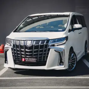 Toyota Alphard 2018 из Китая