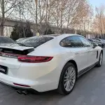 Porsche Panamera Hybrid 2019 из Китая
