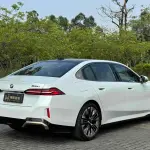 BMW 5 Series 2024 из Китая