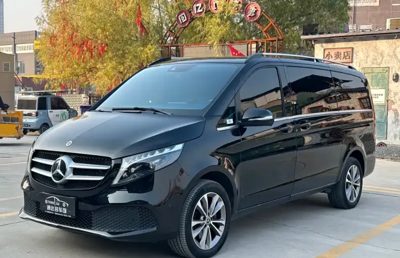 Mercedes-Benz V-Class 2023 из Китая
