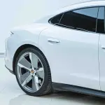 Porsche Taycan 2024 из Китая