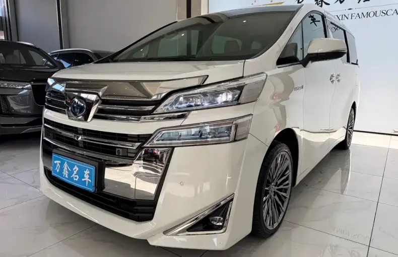 Toyota Vellfire 2021 из Китая