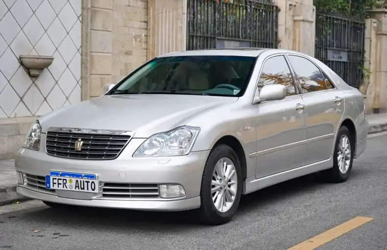 Toyota Crown 2007 из Китая