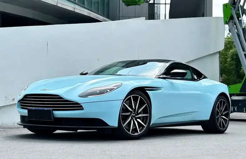 Aston Martin DB11 2019 из Китая