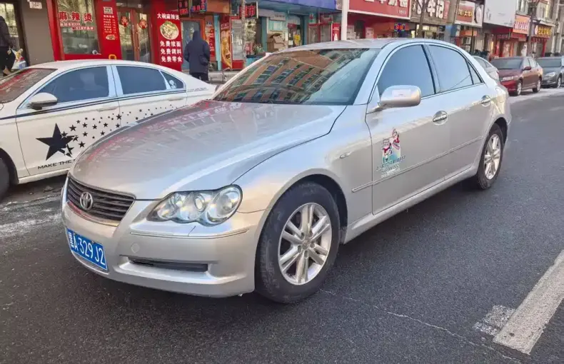 Toyota Reiz 2006 из Китая