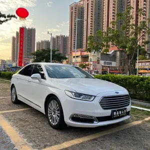 Ford Taurus 2016 из Китая