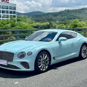 Bentley Continental 2021 из Китая
