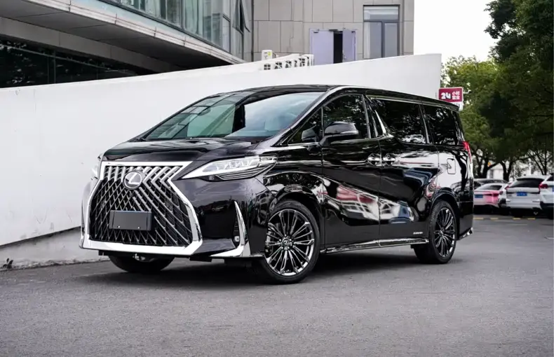 Lexus LM 2023 из Китая