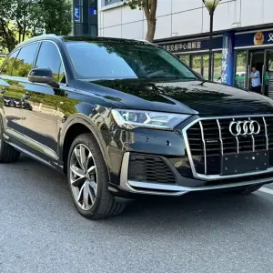 Audi Q7 2022 340 л.с. 340 л.с. из Китая