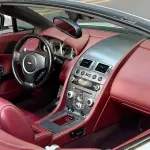 Aston Martin V8 Vantage 2011 из Китая