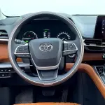 Toyota Sienna 2024 из Китая