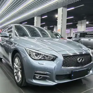 Infiniti Q50L 2017 из Китая