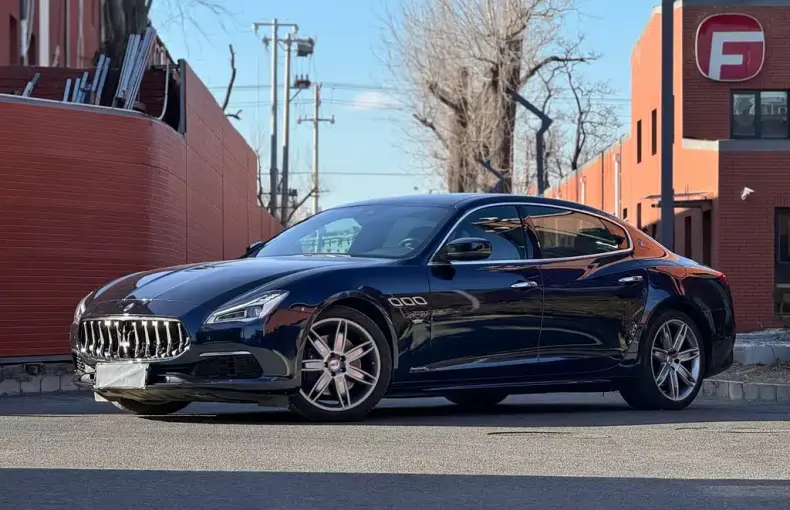 Maserati Quattroporte 2021 из Китая