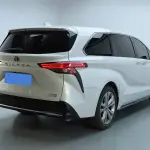 Toyota Sienna 2024 из Китая