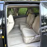 Toyota Previa 2011 из Китая