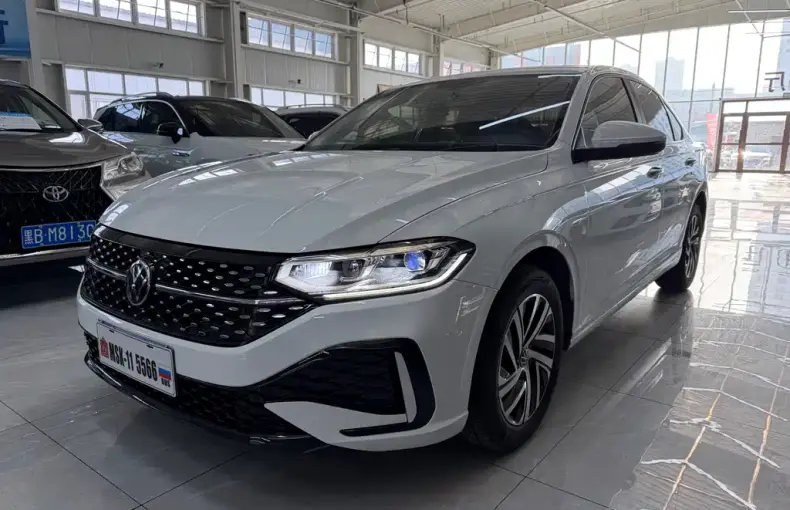 Volkswagen Lavida 2023 из Китая