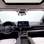 Toyota Granvia 2025 из Китая